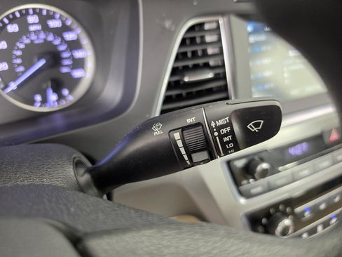 Used 2016 Hyundai Sonata SE FWD image 24