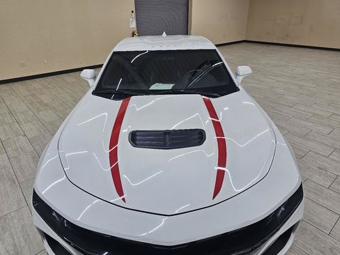 Used 2019 Chevrolet Camaro SS RWD image 11
