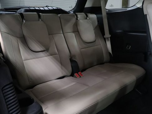 Used 2020 Ford Explorer Limited image 31