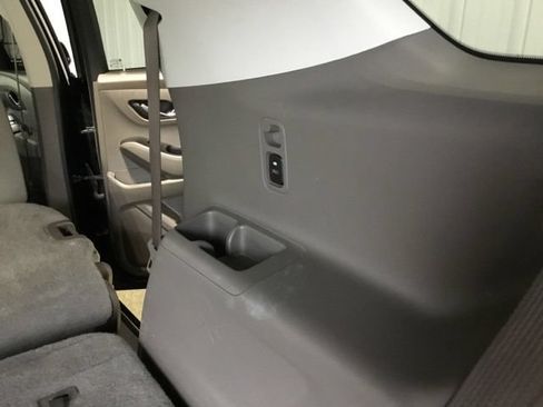 Used 2019 Chevrolet Traverse LT w/ LPO, Floor Liner Package AWD/4WD image 39