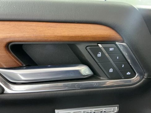 Used 2022 GMC Sierra 1500 Denali image 25