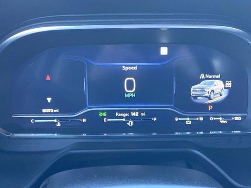 Used 2022 Chevrolet Tahoe Z71 w/ Luxury Package image 7