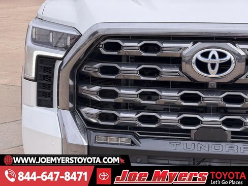 Used 2024 Toyota Tundra Platinum image 5