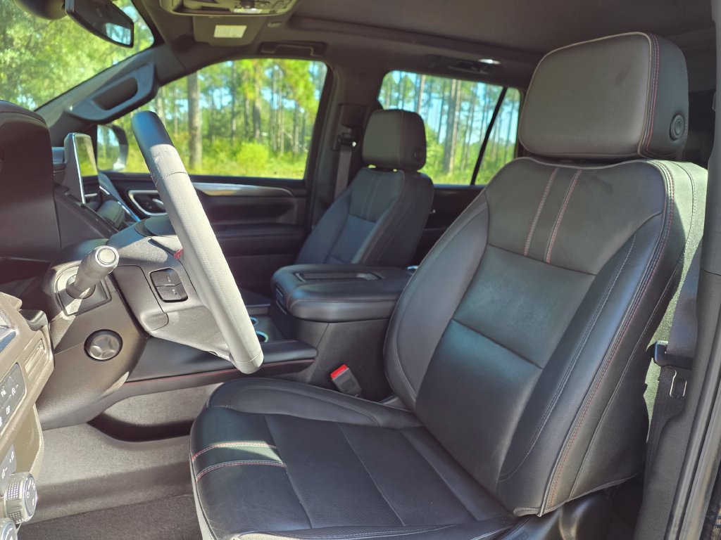 Used 2023 Chevrolet Tahoe RST w/ Luxury Package RWD image 14