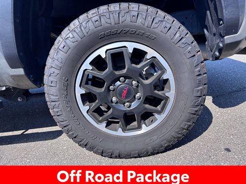 Used 2025 Toyota Tacoma TRD Off-Road AWD/4WD image 11