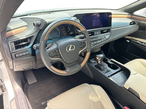 Certified 2024 Lexus ES 300h w/ Accessory Package (Z1) FWD image 21