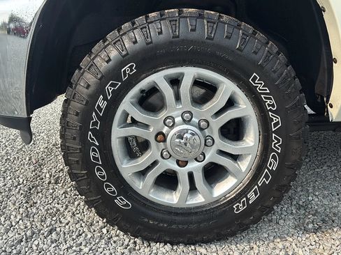 Used 2016 RAM 2500 Laramie w/ Snow Chief Group AWD/4WD image 16