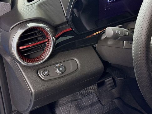 New 2026 Chevrolet Trax RS w/ Driver Confidence Package image 5