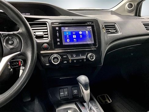 Used 2015 Honda Civic SE image 8