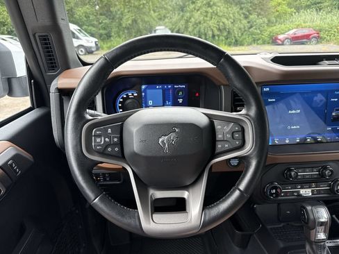 Used 2024 Ford Bronco Outer Banks AWD/4WD image 14