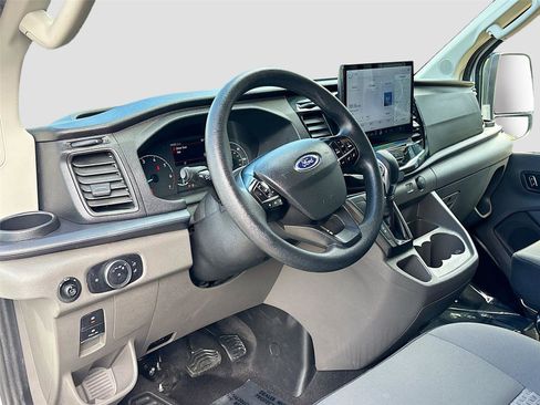 Used 2024 Ford Transit 350 XLT image 9