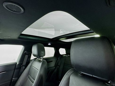 Used 2025 Land Rover Range Rover Evoque S image 13