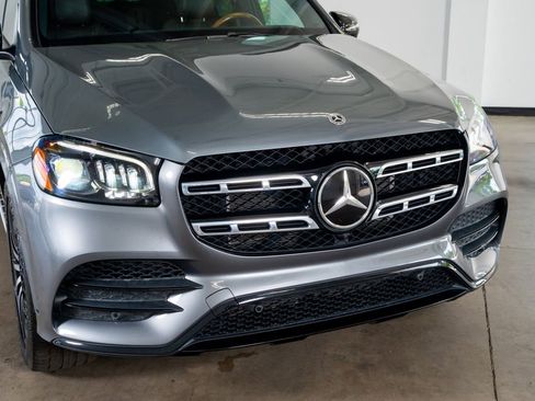 Used 2022 Mercedes-Benz GLS 450 4MATIC image 5