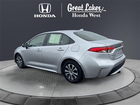 Used 2020 Toyota Corolla LE image 3