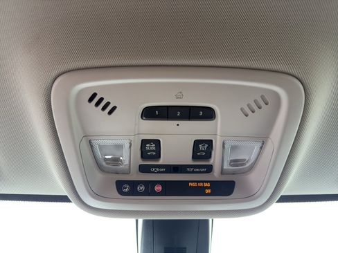 Used 2019 Chevrolet Traverse RS w/ LPO, Floor Liner Package image 24