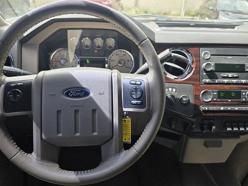 Used 2009 Ford F250 XL AWD/4WD image 17