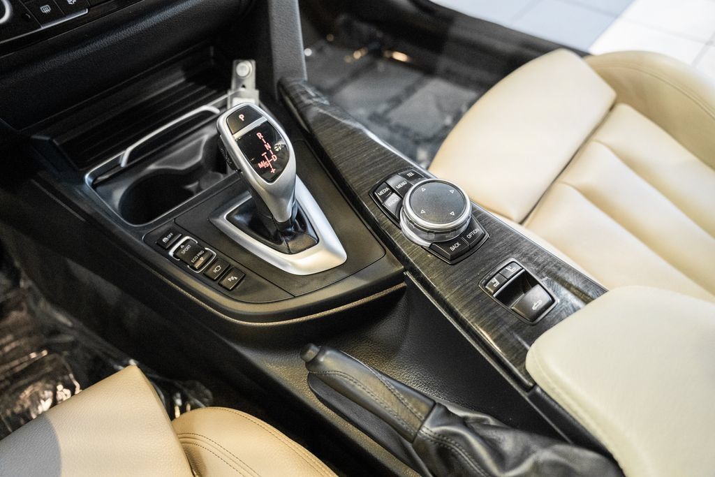 Used 2016 BMW 435i xDrive Convertible AWD/4WD image 19