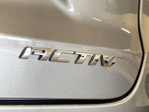 Used 2025 Chevrolet Trax ACTIV w/ Driver Confidence Package FWD image 8