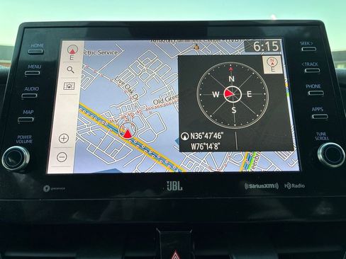 Used 2021 Toyota Camry XLE image 19