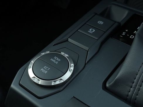 New 2025 Toyota Tacoma SR5 image 31