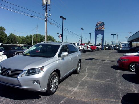 Used 2013 Lexus RX 350 FWD w/ Navigation Pkg image 2