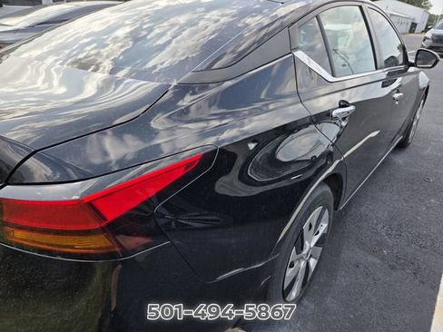 Used 2024 Nissan Altima 2.5 S FWD image 6