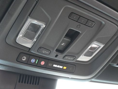 Used 2024 Chevrolet Silverado 1500 High Country w/ Technology Package AWD/4WD image 36