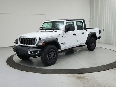 New 2026 Jeep Gladiator Sport