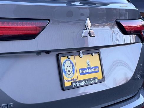 Used 2022 Mitsubishi Outlander SE image 30