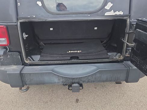 Used 2012 Jeep Wrangler Sport AWD/4WD image 5