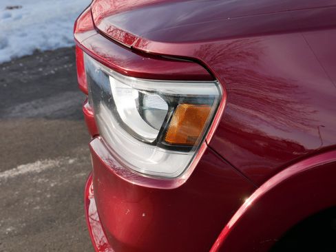 Used 2019 RAM 1500 Laramie image 16