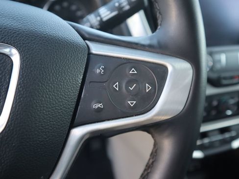 Used 2024 GMC Terrain SLT image 18