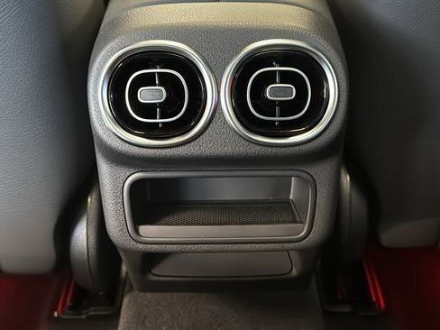 New 2025 Mercedes-Benz GLC 350e 4MATIC image 29