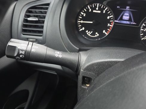 Used 2017 Nissan Altima 2.5 SV image 12