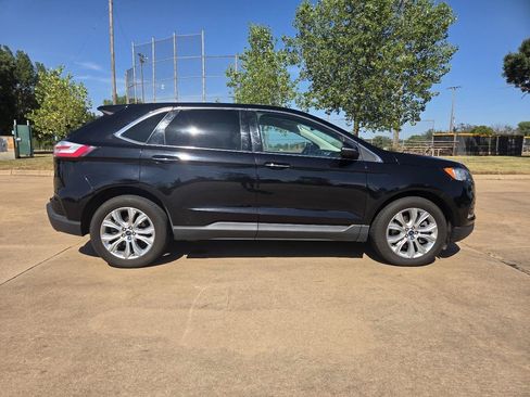 Used 2021 Ford Edge Titanium FWD image 23