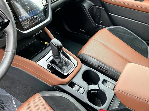 Used 2025 Subaru Forester Touring w/ Popular Package - Touring image 17