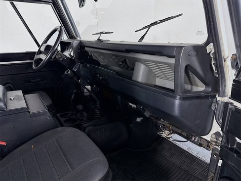 Used 1994 Land Rover Defender 90 image 24