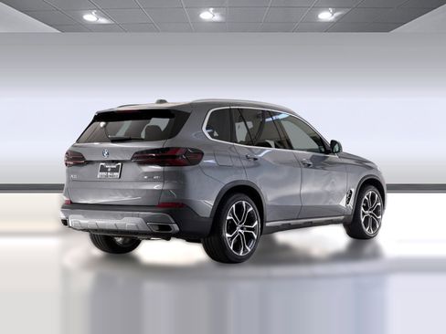 Used 2026 BMW X5 sDrive40i w/ Parking Assistance Package RWD image 8