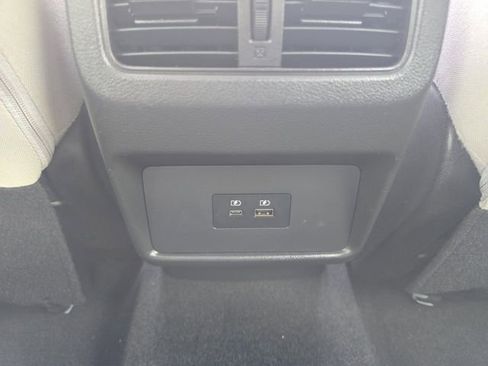Used 2023 Nissan Rogue SV FWD image 26