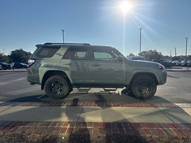 Used 2023 Toyota 4Runner TRD Off-Road Premium w/ Moonroof Package AWD/4WD image 5