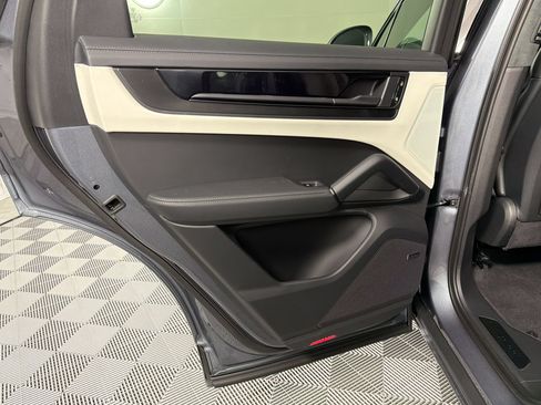 New 2026 Porsche Cayenne GTS AWD/4WD image 26