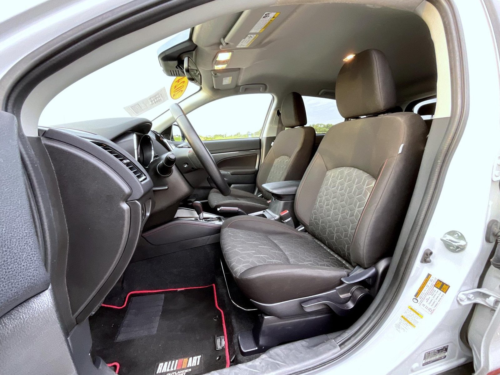 Used 2024 Mitsubishi Outlander Sport Ralliart AWD/4WD image 10
