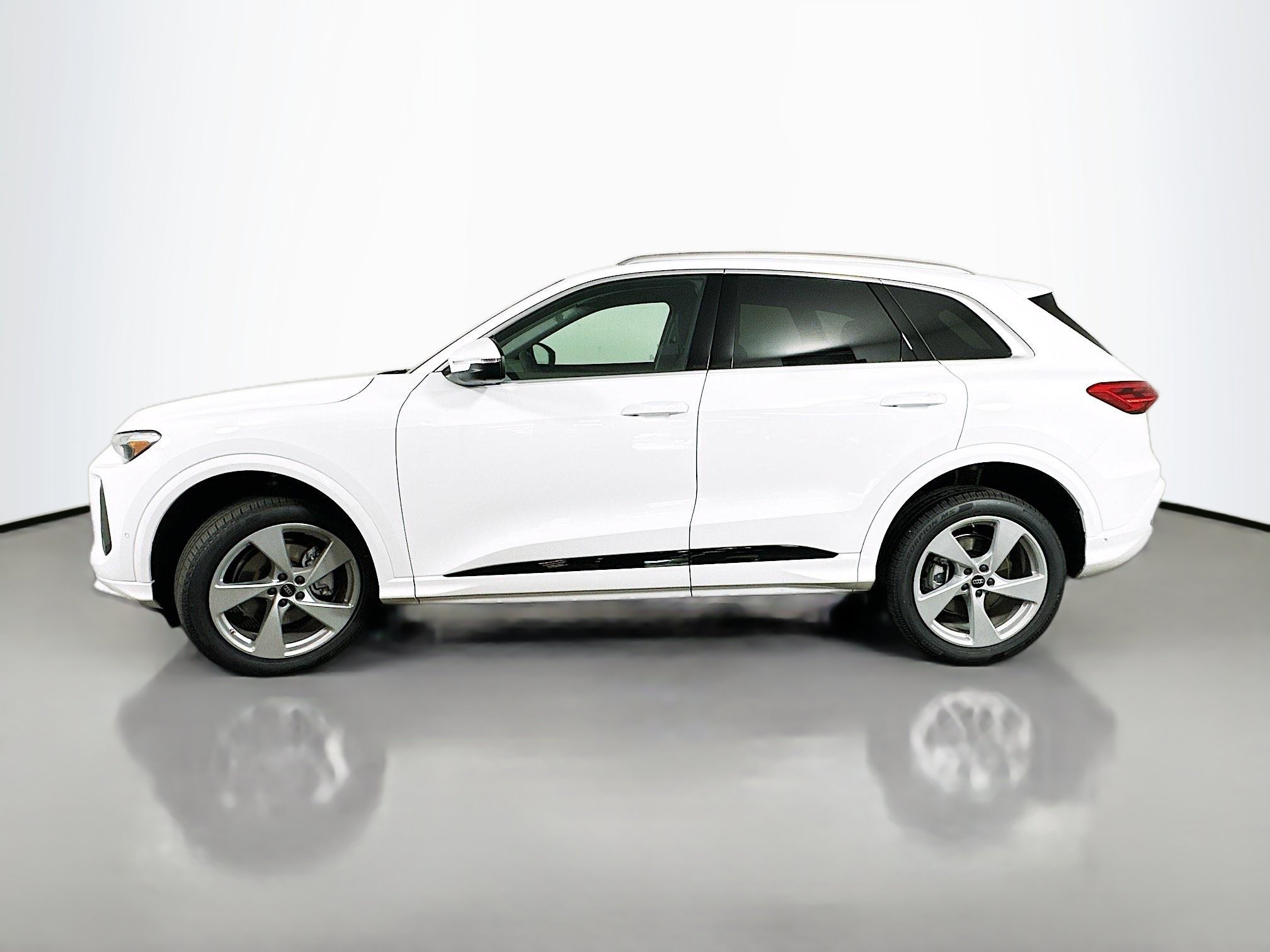 New 2026 Audi Q5 Premium Plus AWD/4WD image 4