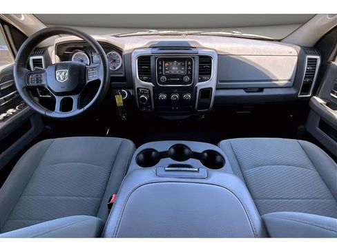 Used 2016 RAM 1500 Classic SLT AWD/4WD image 10