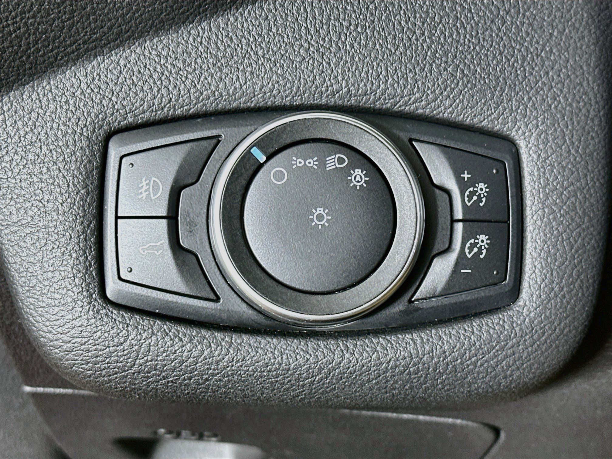Used 2017 Ford Escape Titanium FWD image 17