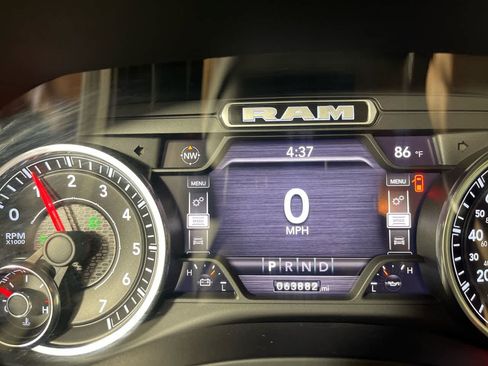 Used 2022 RAM 1500 Big Horn AWD/4WD image 17