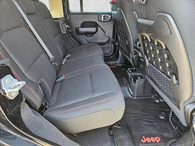 Used 2019 Jeep Wrangler Unlimited Rubicon AWD/4WD image 20
