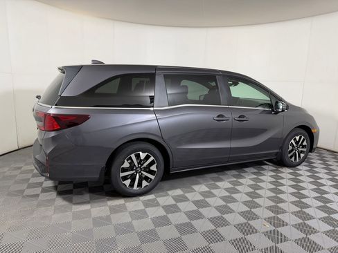 New 2026 Honda Odyssey EX-L image 7