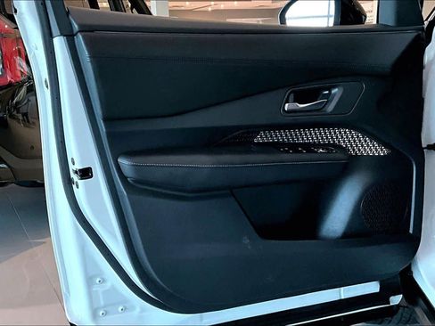 Certified 2024 Nissan Ariya FWD image 19