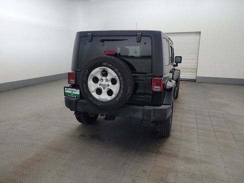 Used 2015 Jeep Wrangler Unlimited Sahara w/ Connectivity Group image 7